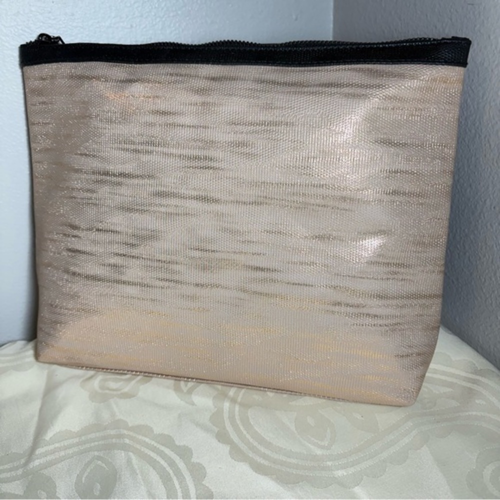 Elegant Cream Women's cosmetic Bag